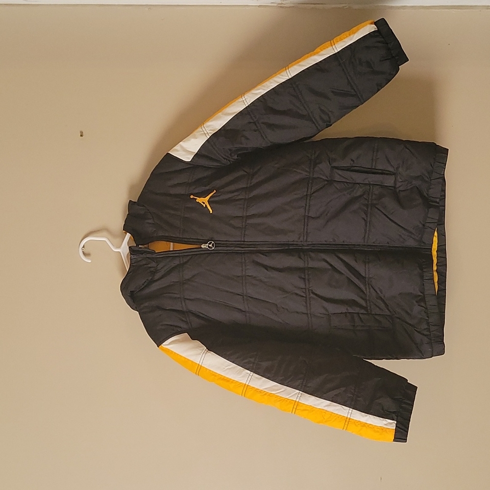 Boys XL Jordan puffer coat
